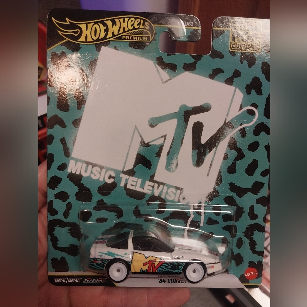 '84 Corvette MTV Edition - White/Teal Hot Wheels Premium